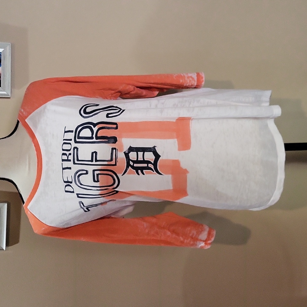 Genuine Merchandise Detroit Tigers Shirt